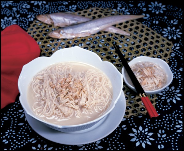 Chinese traditional food (noodles)