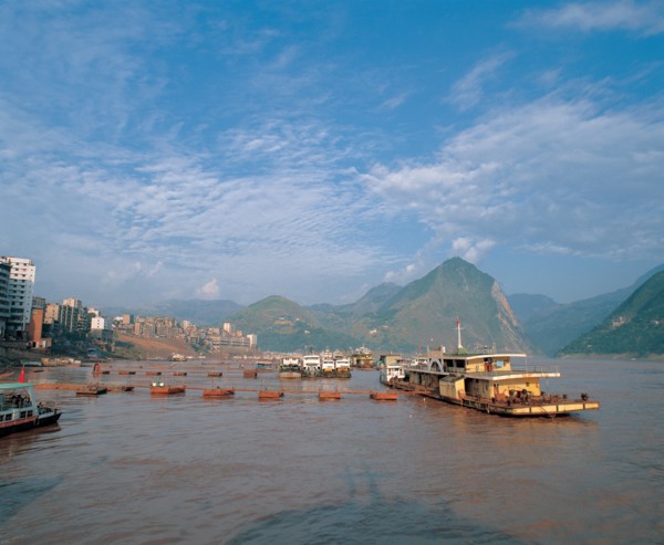 Qutang, une des trois gorges de la rivière Chanjiang, Chine