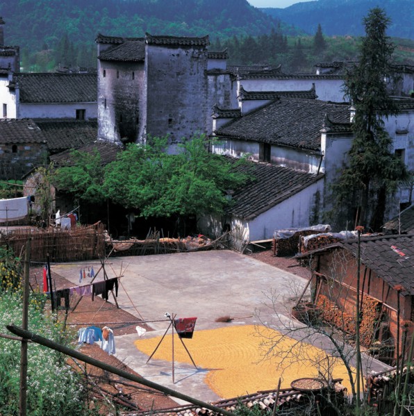Le village de Changtan, ville de Huizhou, province de l'Anhui, Chine