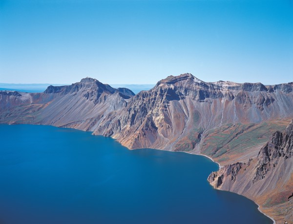 Le lac céleste (Tian Chi) du mont Changbai, Chine