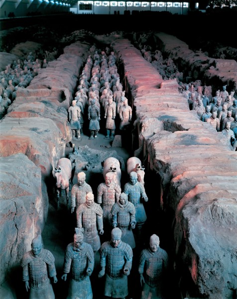 Guerriers et chevaux en terre cuite, Chine