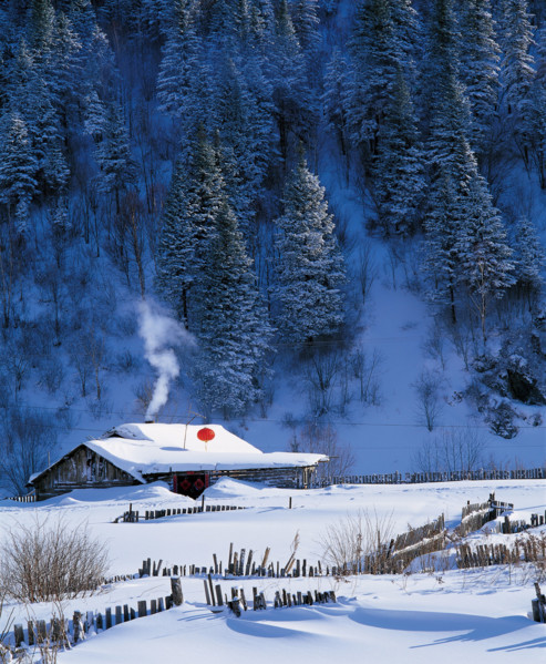 the snow-covered house at Shuangfeng Forestry Centre,Mudanjiang,Heilongjiang,China