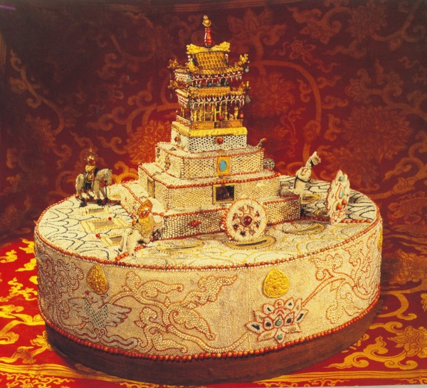 Pearl Mandala made of 220,000 pearls given to 13th Dalai Lama by empress Cixi, Qing Dynasty