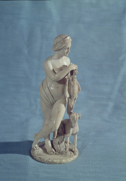 Diana, figurine de marbre