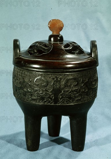 Bronze and wooden censer