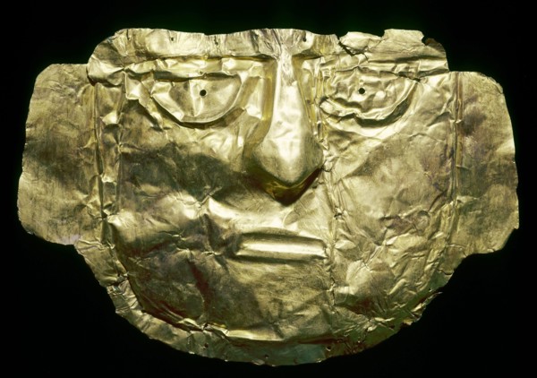 Mummy mask in repousse gold