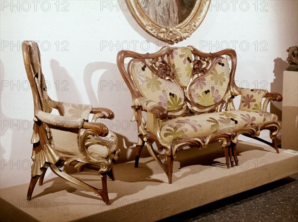 CALPES ALEJO
SILLON Y SOFA TAPIZADO EN SEDA
BARCELONA, MUSEO GAUDI
BARCELONA

This image is