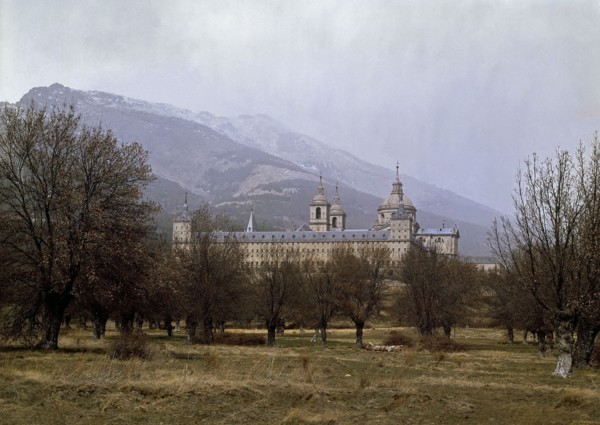 Monastère de l’Escurial avec le mont Abantos en arrière-plan