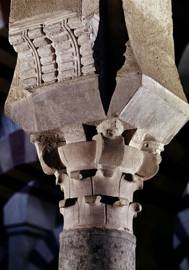 CAPITEL DE LA AMPLIACION DE ALMANZOR
CORDOBA, MEZQUITA
CORDOBA
