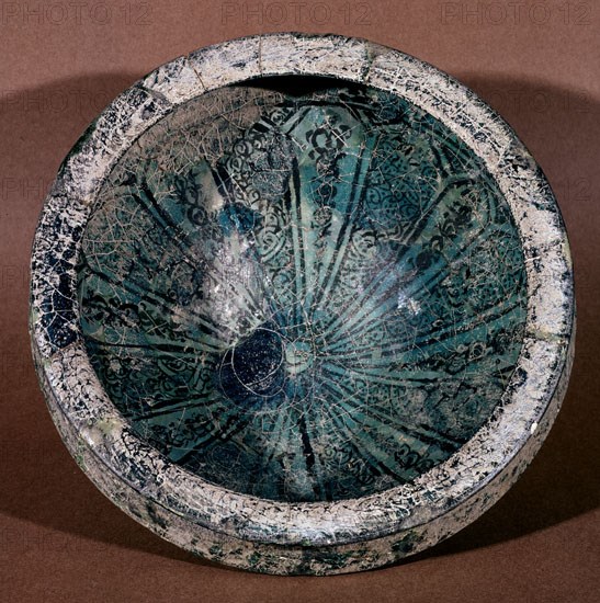 CERAMICA IRANI-CUENCO DE BARRO ROJIZO S XIII
MADRID, MUSEO ARQUEOLOGICO MUNICIPAL
MADRID