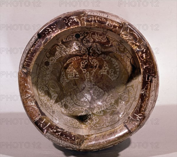 CERAMICA IRANI-CUENCO DE BARRO S XIII
MADRID, MUSEO ARQUEOLOGICO MUNICIPAL
MADRID