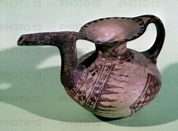 CERAMICA IRANI-JARRO DE BARRO AMARILLO
MADRID, MUSEO ARQUEOLOGICO MUNICIPAL
MADRID
