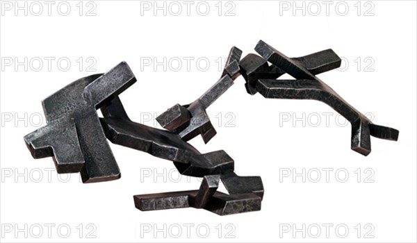 CHILLIDA EDUARDO 1924/2002
ESCULTURA-HIERROS TEMBLOR III
MADRID, COLECCION