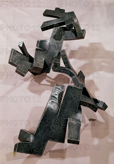 CHILLIDA EDUARDO 1924/2002
ESCULTURA-HIERROS TEMBLOR III
MADRID, COLECCION