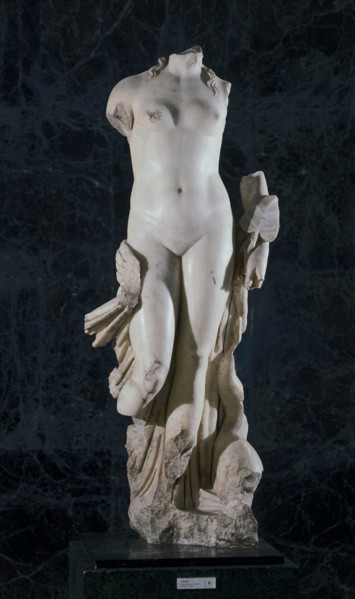 VENUS AFRODITA DE ITALICA
SEVILLA, MUSEO ARQUEOLOGICO
SEVILLA

This image is not downloadable.