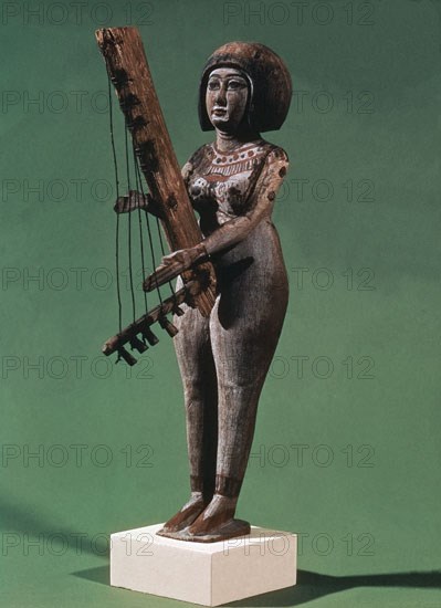 ESTATUA EGIPCIA-MUCHACHA TOCANDO EL ARPA
LONDRES, BRITISH MUSEUM
INGLATERRA

This image is not