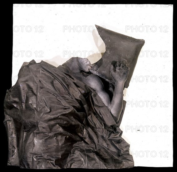 CANOGAR RAFAEL 1935-
ESCULTURA-EL DURMIENTE 1973
MADRID, COLECCION PARTICULAR
MADRID

This
