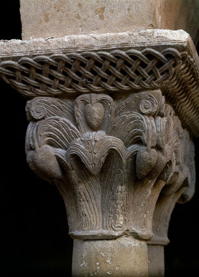 CAPITEL CON TEMAS CALIFALES
SANTO DOMINGO DE SILOS, MONASTERIO
BURGOS