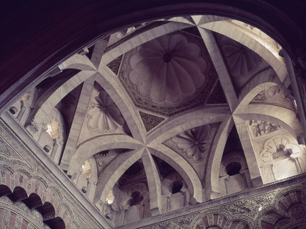 CUPULA DE LA CAPILLA DE VILLAVICIOSA
CORDOBA, MEZQUITA
CORDOBA

This image is not downloadable.