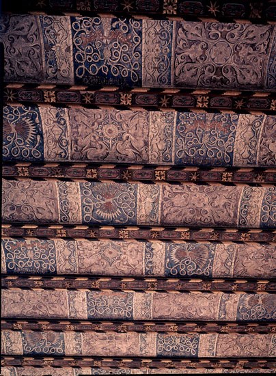 SALON DEL TRONO-DETALLE DEL ARTESONADO:DECORACION DE YUGO Y FLECHAS
ZARAGOZA, ALJAFERIA-CORTES