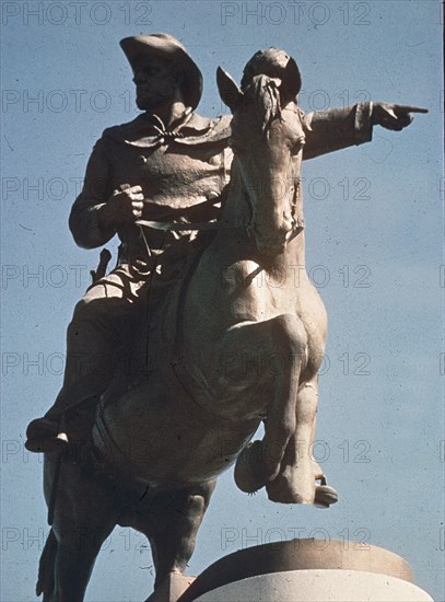 *ESTATUA ECUESTRE DE SAMUEL HOUSTON-SITUADA EN HERMAN PARK
HOUSTON-TEXAS, EXTERIOR
EEUU

This