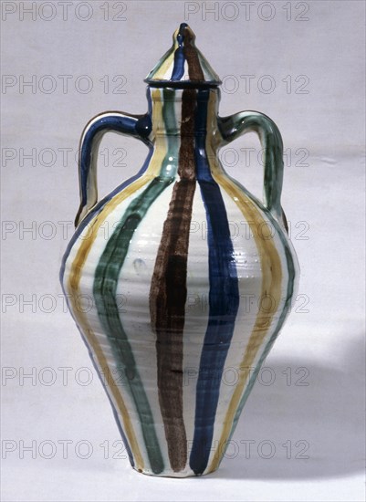 CANTARO VIDRIADO CON DECORACION DE RAYAS A CUATRO COLORES -  DOS ASAS Y TAPA
NIJAR, COLECCION