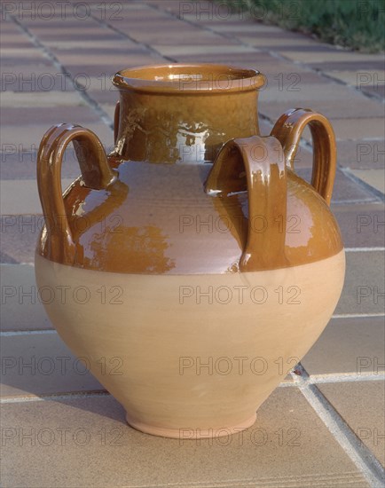 CANTARO DE CUATRO ASAS CON VIDRIADO PARCIAL- ARTE POPULAR- S XX
NAVARRETE, COLECCION