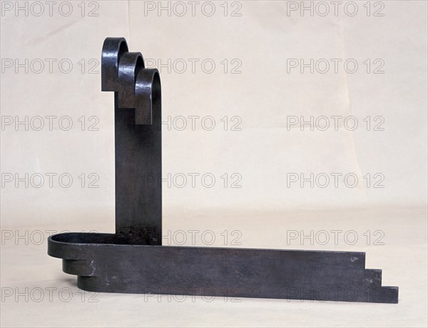 GARCIA ROMAN
ESCULTURA-AMANECER-1991-ACERO FORJADO-100X75X33
CORUÑA, COLECCION UNION