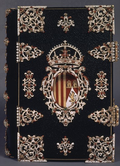 LIBRO DE HORAS DE ISABEL CATOLICA-S XV-ENCUADERNACION(AMBOS LADOS)
MADRID, PALACIO
