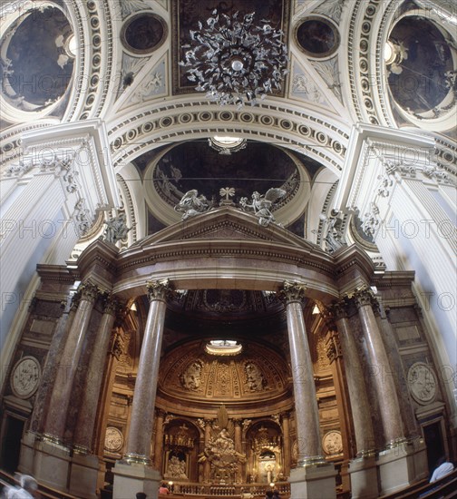 RODRIGUEZ VENTURA 1717/1785
INTERIOR-STA CAPILLA,COLUMNAS CORINTIAS SUJETAN BOVEDAS