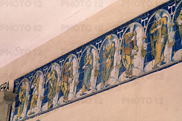 AZULEJO  FRISO ALTO DEL PORTICO
TALAVERA, BASILICA NTRA SEÑORA DEL PRADO
TOLEDO

This image is