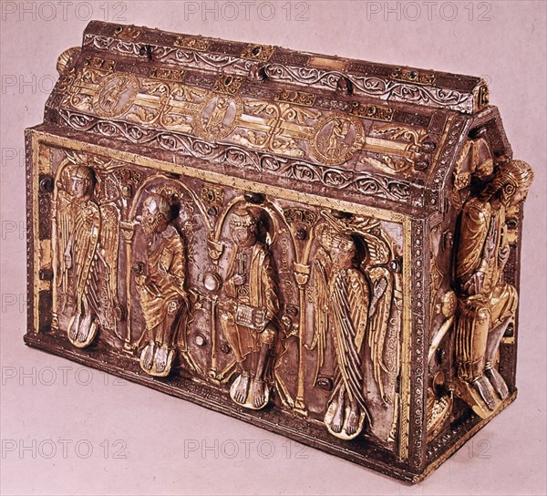 CAJA DE S MAURICIO-PLATA REPUJADA Y DORADA S XII- ARTE MEDIEVAL
VALAIS, ABADIA SAN