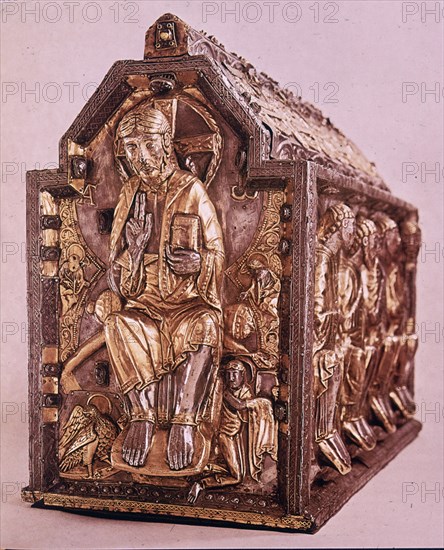 CAJA DE S MAURICIO-PLATA REPUJADA Y DORADA - S XII- ARTE MEDIEVAL - PANTOCRATOR
VALAIS, ABADIA SAN