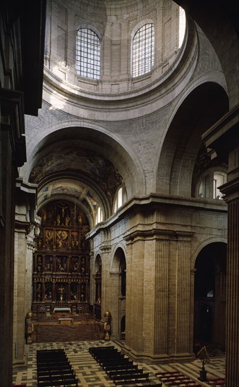 HERRERA JUAN DE 1530/97
BASILICA-INTERIOR HACIA LA CABECERA-VISTA DE LA CUPULA SOBRE PECHINAS-S