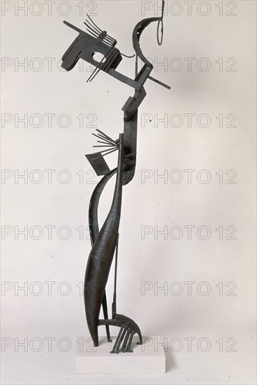 GONZALEZ JULIO 1876/1942
ESCULTURA-MUJER ANTE EL ESPEJO(FEMME AU MIROIR)-1936
VALENCIA, INST