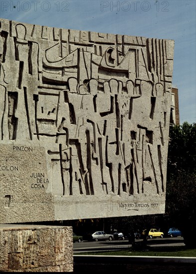 VAQUERO PALACIOS/VAQUERO TURCIOS
MONUMENTO AL DESCUBRIMIENTO DE AMERICA EN LOS JARDINES DEL