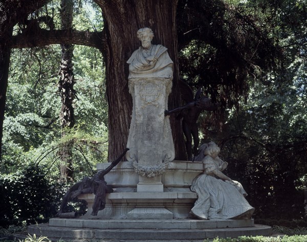 COULLAUT VALERA LORENZO 1876/1932
MONUMENTO A BECQUER
SEVILLA, PARQUE MARIA
