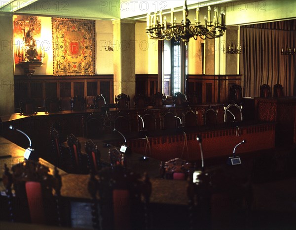 SALA DE REUNION DEL PARLAMENTO FORAL
PAMPLONA, DIPUTACION FORAL
NAVARRA

This image is not
