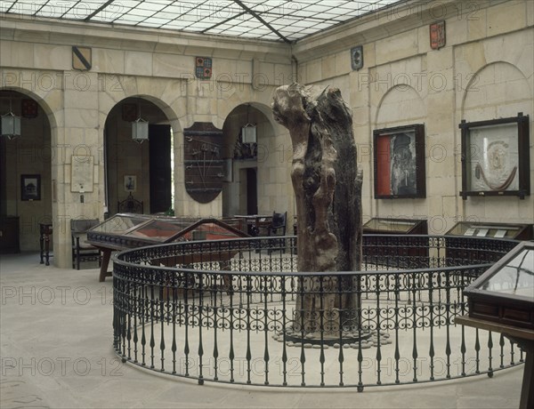 MUSEO-ARBOL
GUERNICA, CASA DE JUNTAS
VIZCAYA

This image is not downloadable. Contact us for
