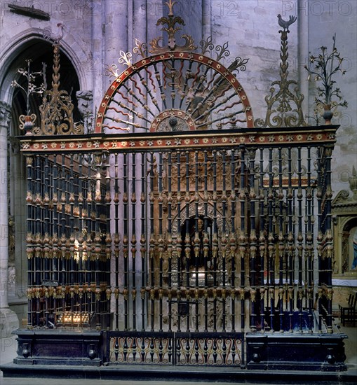 ALTAR LATERAL DEL CRUCERO
STO DOMINGO CALZADA, CATEDRAL
RIOJA

This image is not downloadable.
