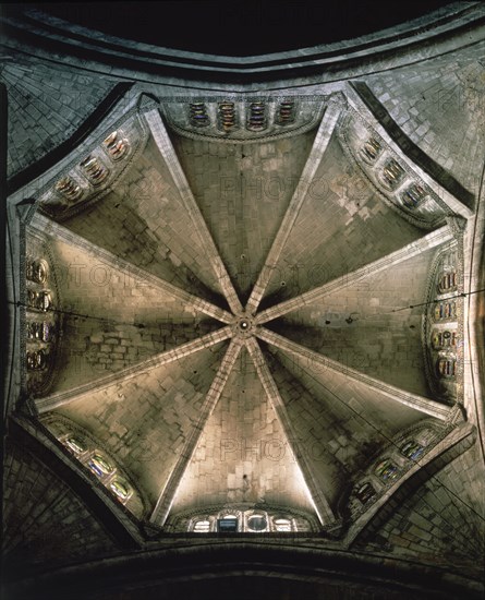 INTERIOR DE LA CUPULA TRANSICION ROMANICO GOTICO
TARRAGONA, CATEDRAL
TARRAGONA

This image is