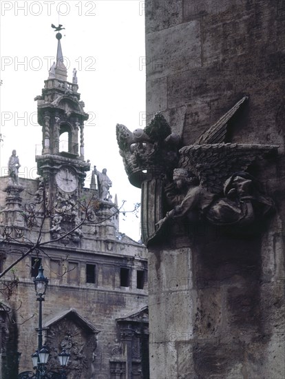 EXTERIOR - ESCUDO EN LA ESQUINA DE LA FACHADA
VALENCIA, LONJA
VALENCIA
