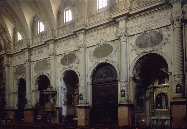 INTERIOR
VALENCIA, IGLESIA DE SAN MARTIN
VALENCIA

This image is not downloadable. Contact us