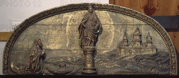 RELIEVE APARICION VIRGEN A SANTIAGO S XVII
SANTIAGO DE COMPOSTELA, CASA SACERDOTAL
CORUÑA