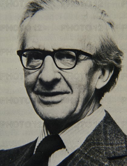 JAMES EDWARD MEADE (1907-) ECONOMISTA INGLES

This image is not downloadable. Contact us for the