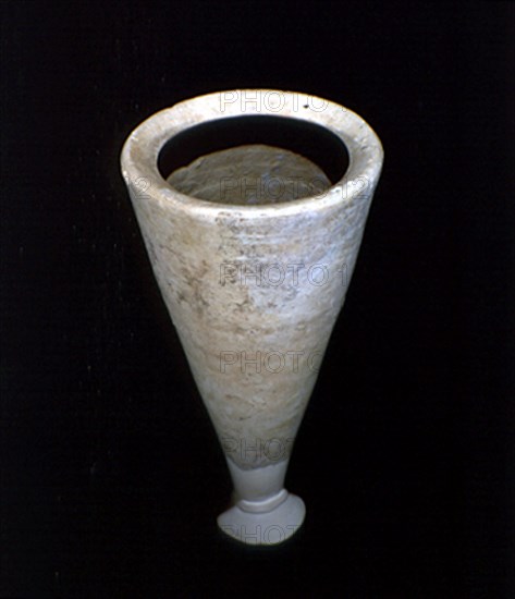 MUSEO-LAMPARITA DE ACEITE-CALIFAL S X-XI
PROVINCIA, MEDINA AZAHARA
CORDOBA

This image is not