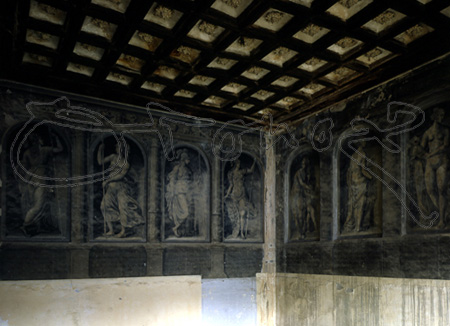 RELLANO DE LA ESCALERA-DET MUJERES FUERTES
TUDELA, PALACIO SAN ADRIAN
NAVARRA

This image is