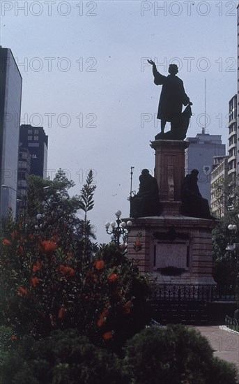 CORDIER CARLOS
PASEO DE LA REFORMA-MONUMENTO A CRISTOBAL COLON-S XIX
MEXICO DF,