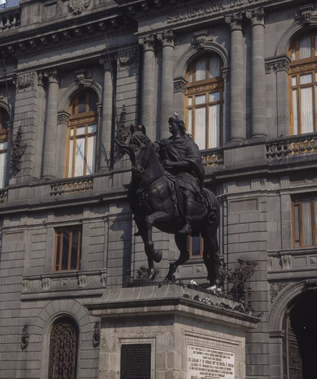 TOLSA MANUEL 1757/1816
ESCULTURA DE CARLOS IV BORBON REY DE ESPAÑA E INDIAS
MEXICO DF,