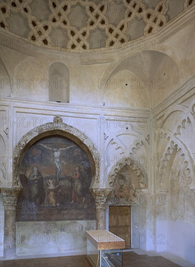 SALON DORADO-CRUCIFIXION S XIV Y ARCOS DE HERRADURA-MUDEJAR
TORDESILLAS, MONASTERIO STA
